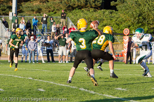 3097 Football v Chelan 090211
