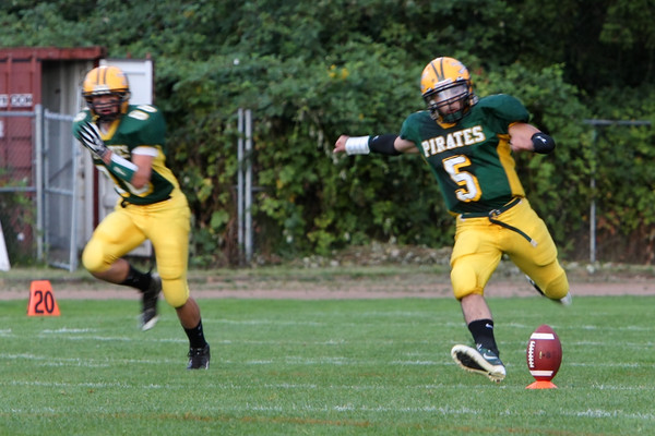 5022 Football v Lakeside 091010