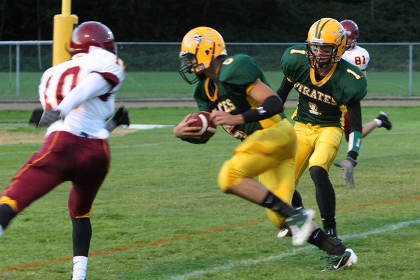 5172 Football v Lakeside 091010
