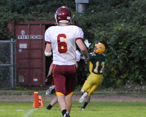 5406 Football v Lakeside 091010