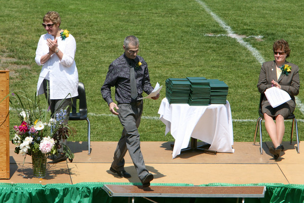 6129 VHS Graduation 2009