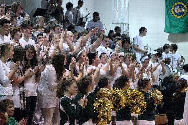 2354 Band Cheer and Crowd Control v CascChr 121809