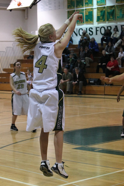 4996 Girls Varsity BBall v Charles Wright 012010