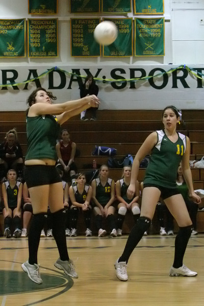 6164 JV Volleyball v Orting 102109
